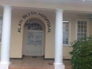 Photo of entrance to Alan Blyth Hospital in Ladismith