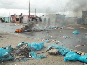 Photo of burning tyres and rubbish
