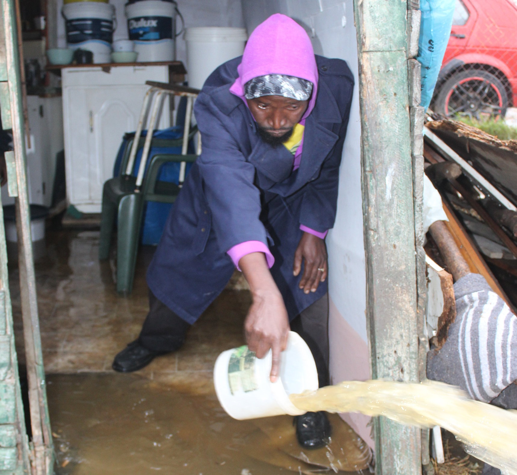 Much needed rain brings flooding to Cape Town | GroundUp